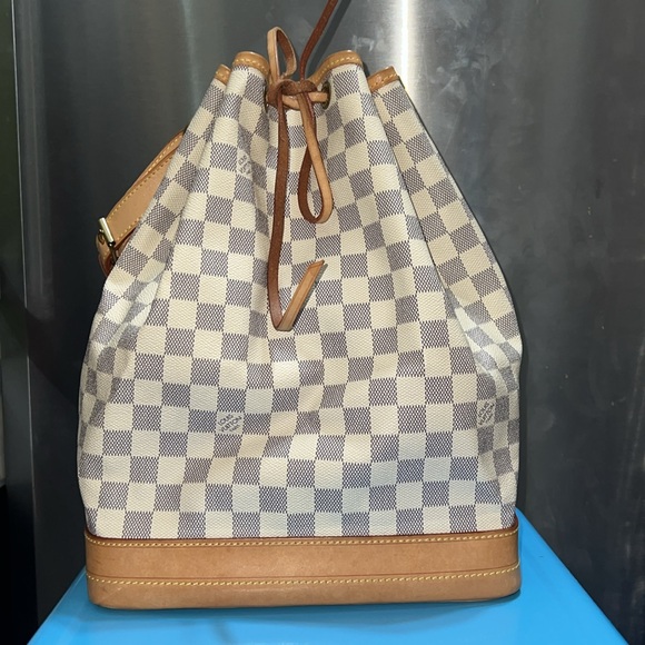 Louis Vuitton Azure bucket bag (AR0047) - Picture 3 of 17